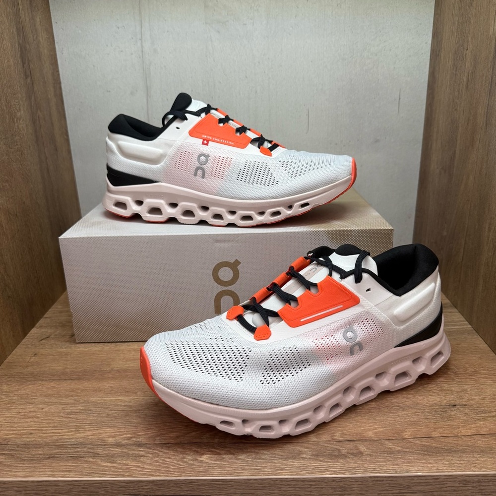 NIB ON Cloudstratus 3 sneakers mens 10 - Picture 2 of 8